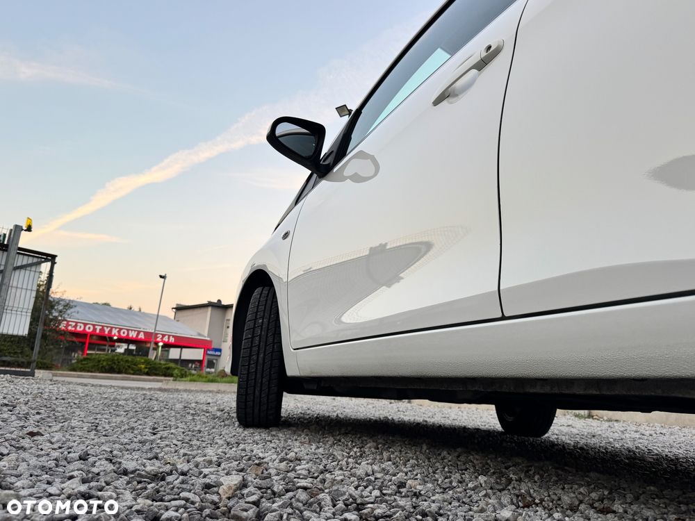 Toyota Aygo x.shift x-play connect - 11