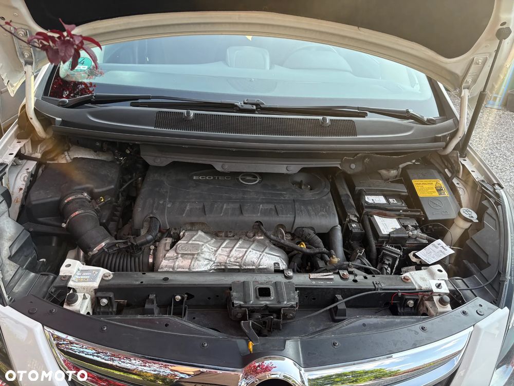 Opel Zafira - 27