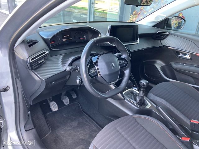 Peugeot 208 1.2 PureTech Allure - 11