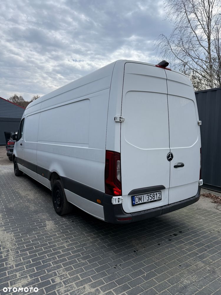 Mercedes-Benz Sprinter 319 - 7