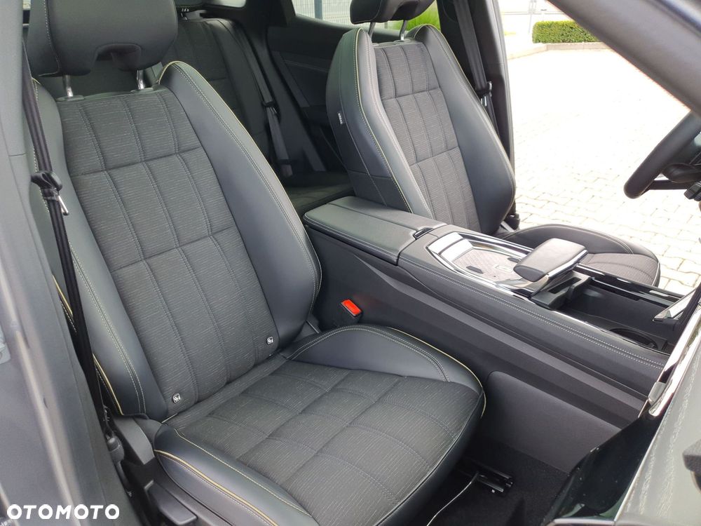 Renault Austral 1.3 TCe mHEV Iconic - 26