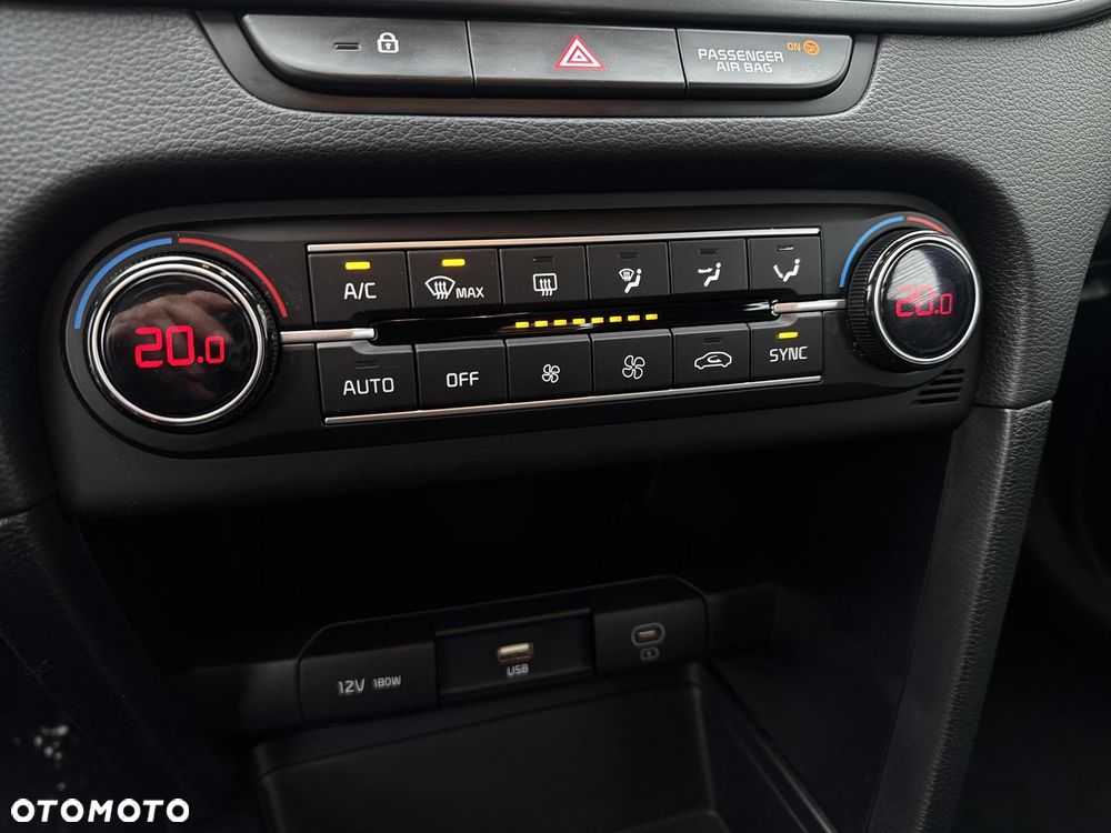 Kia Ceed 1.5 T-GDI M - 21