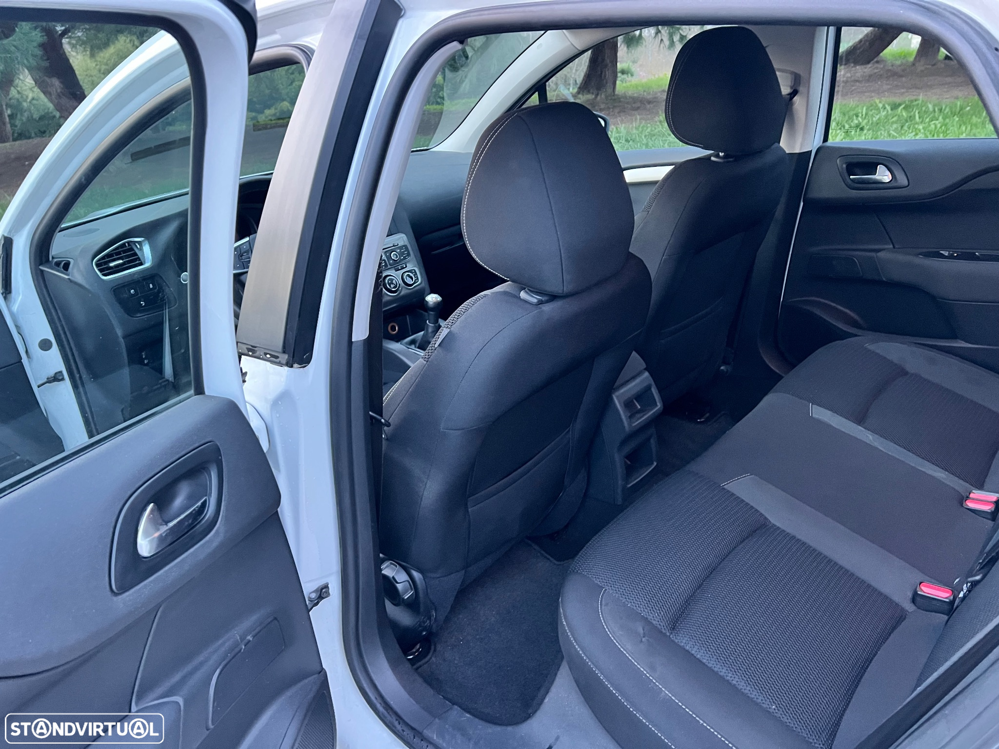 Citroën C4 BlueHDi 100 Stop&Start 86g Selection - 18