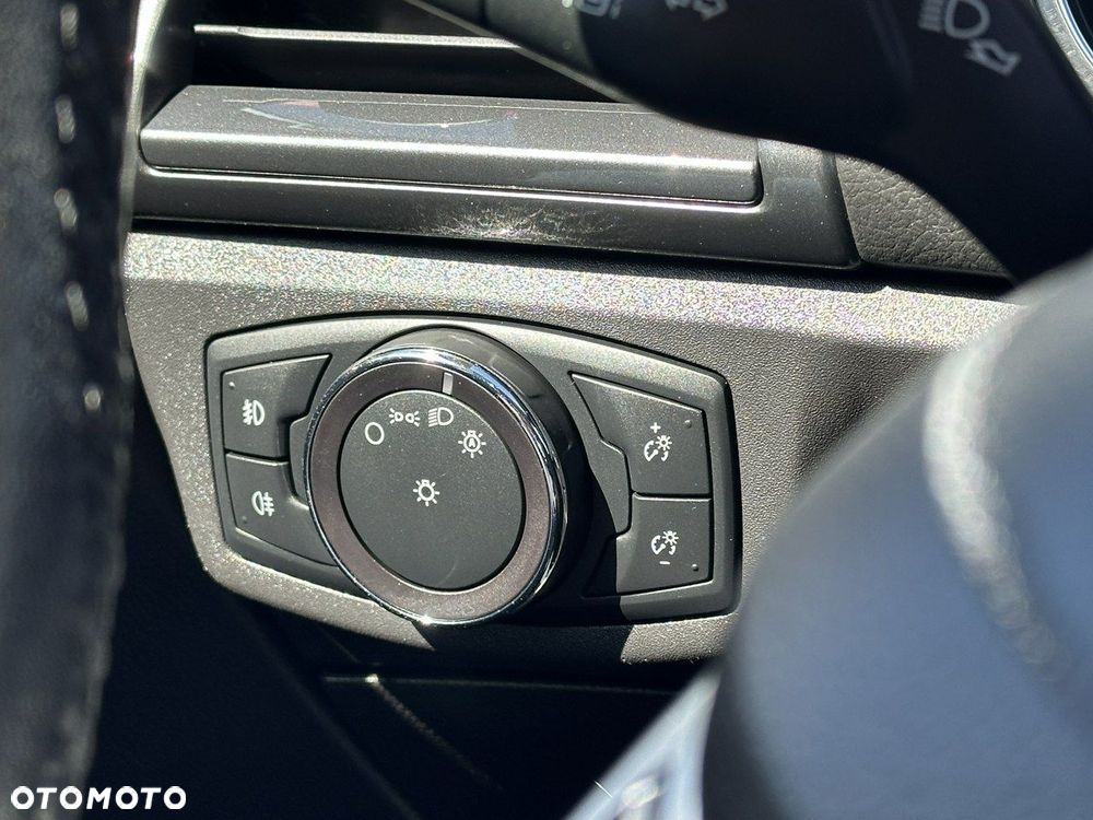 Ford Mondeo 2.0 TDCi Titanium PowerShift - 29