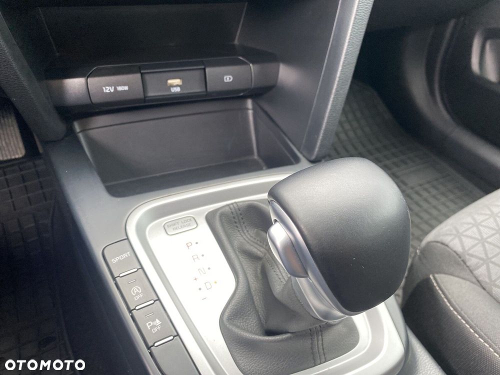 Kia XCeed - 26