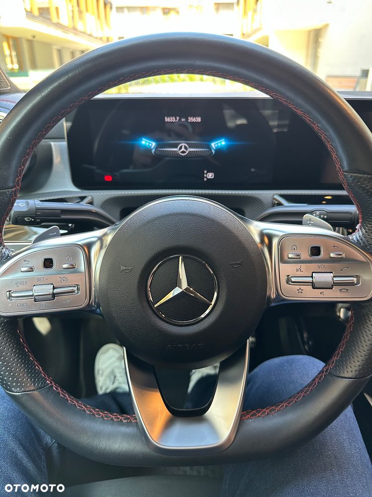 Mercedes-Benz CLA 180 Edition 1 7G-DCT - 16
