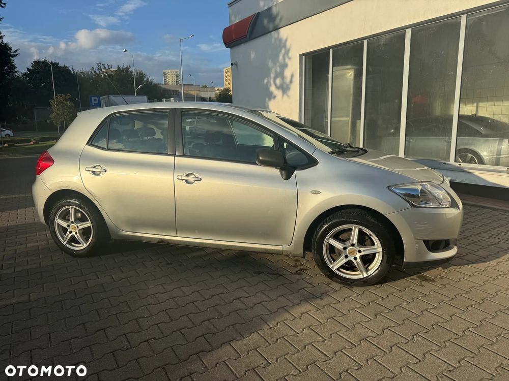 Toyota Auris 1.4 VVT-i Terra - 10