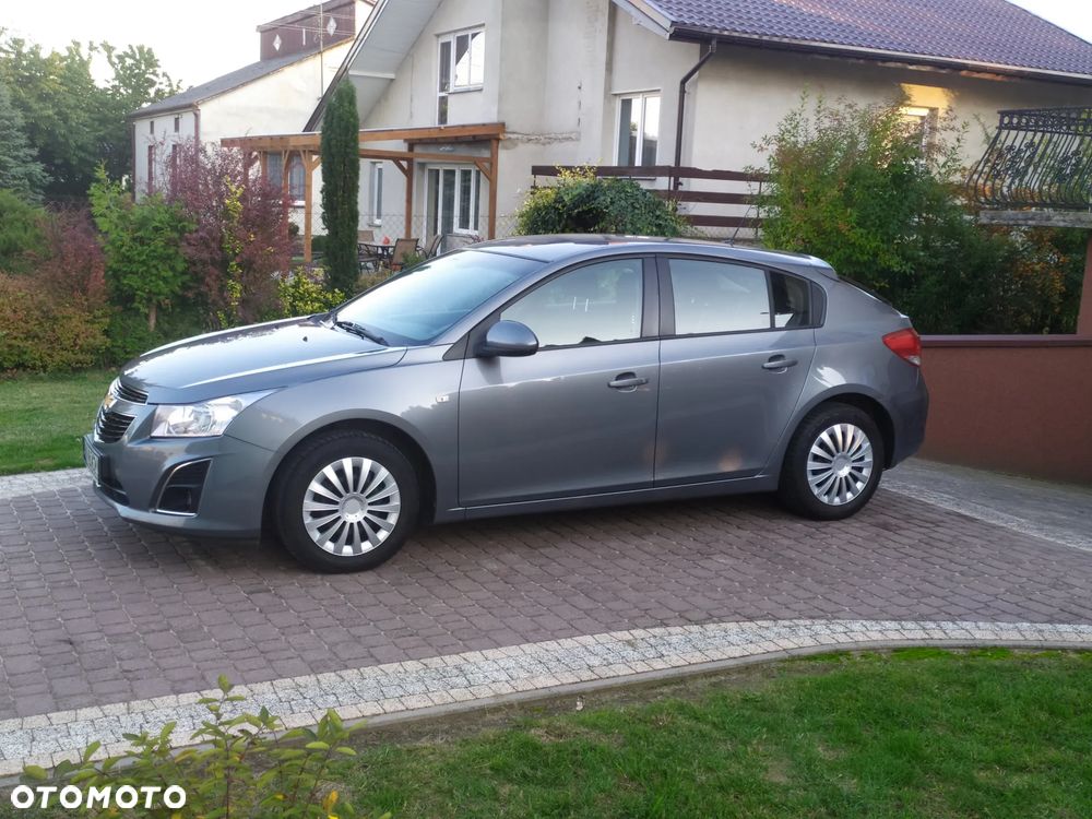 Chevrolet Cruze - 18
