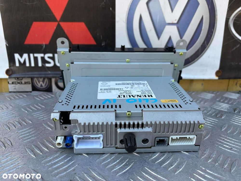 RENAULT CLIO IV NAWIGACJA RADIO EKRAN 281155481R - 2