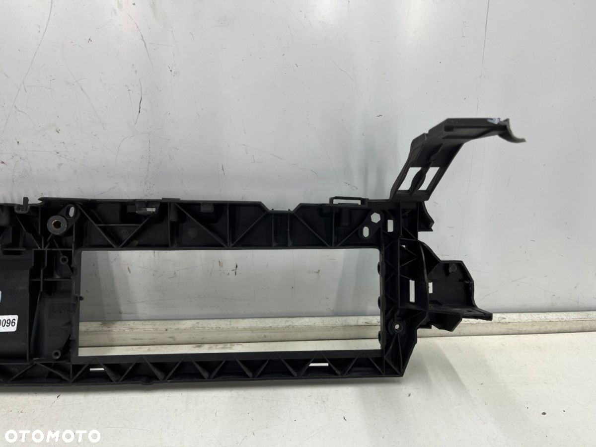 Osłona chłodnicy Audi A4 B9 15-19r.  obudowa ramka żaluzji atrapy zderzaka pasa przedniego 8w0807771 - 11