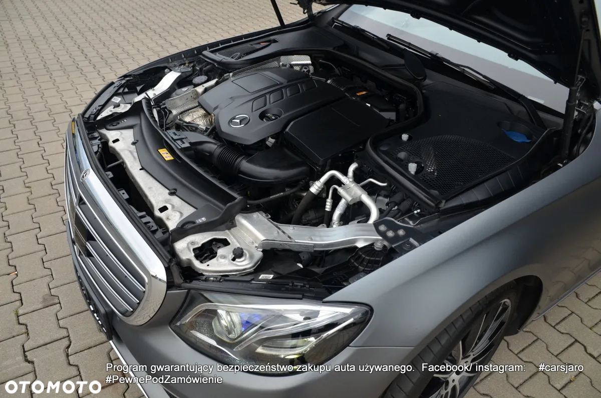 Mercedes-Benz Klasa E 220 d 4Matic T 9G-TRONIC Exclusive - 36