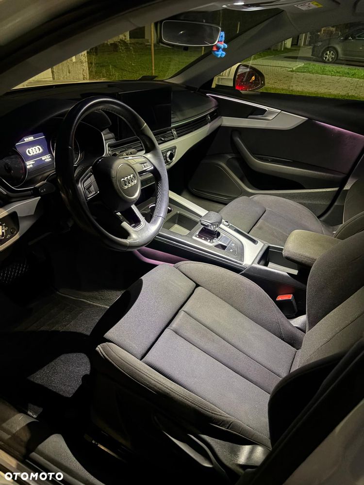Audi A4 Limousine 35 TFSI mHEV Advanced S tronic - 7