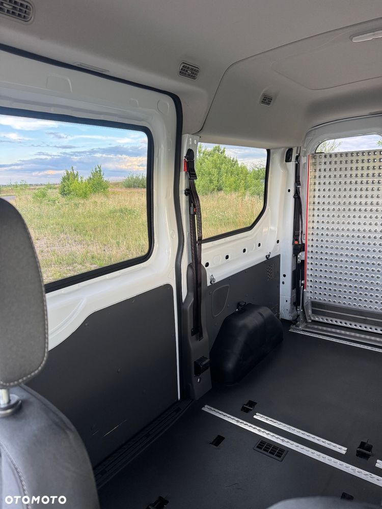 Ford Transit L3H2 VA Limited - 27
