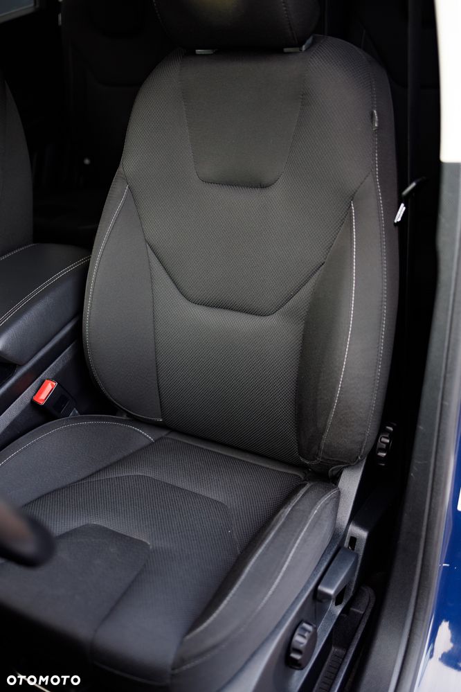 Ford S-Max 2.0 EcoBlue Titanium - 19