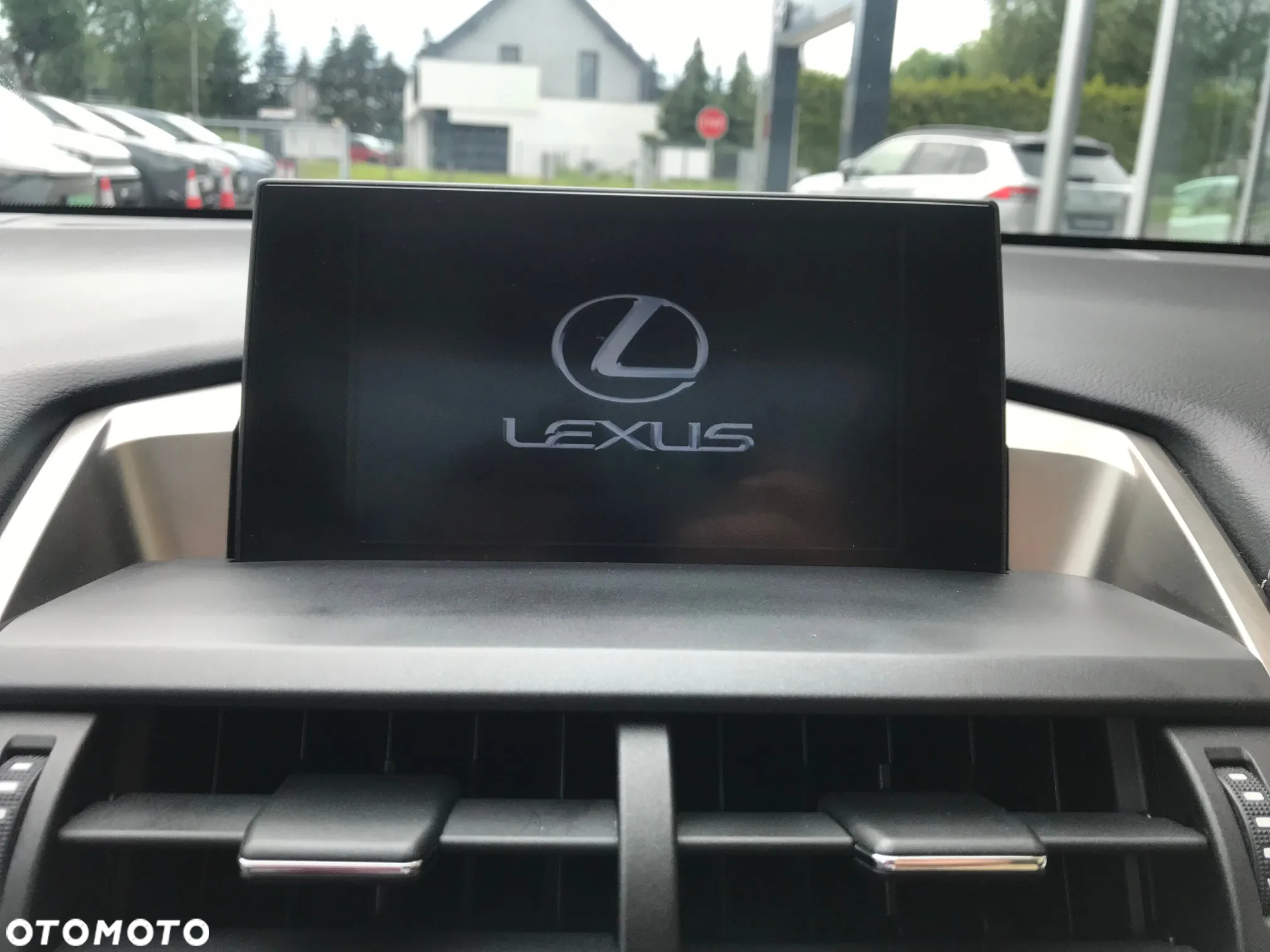 Lexus NX 300h Elegance AWD - 31