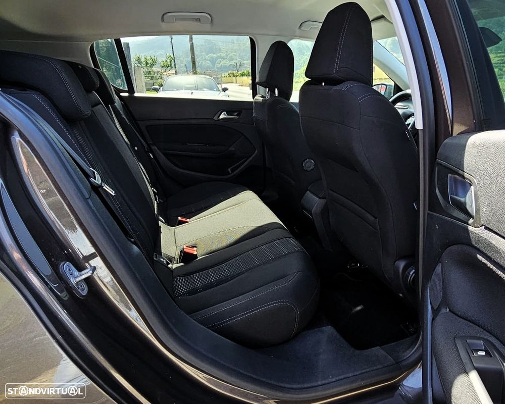 Peugeot 308 130 e-THP Stop & Start Allure - 8