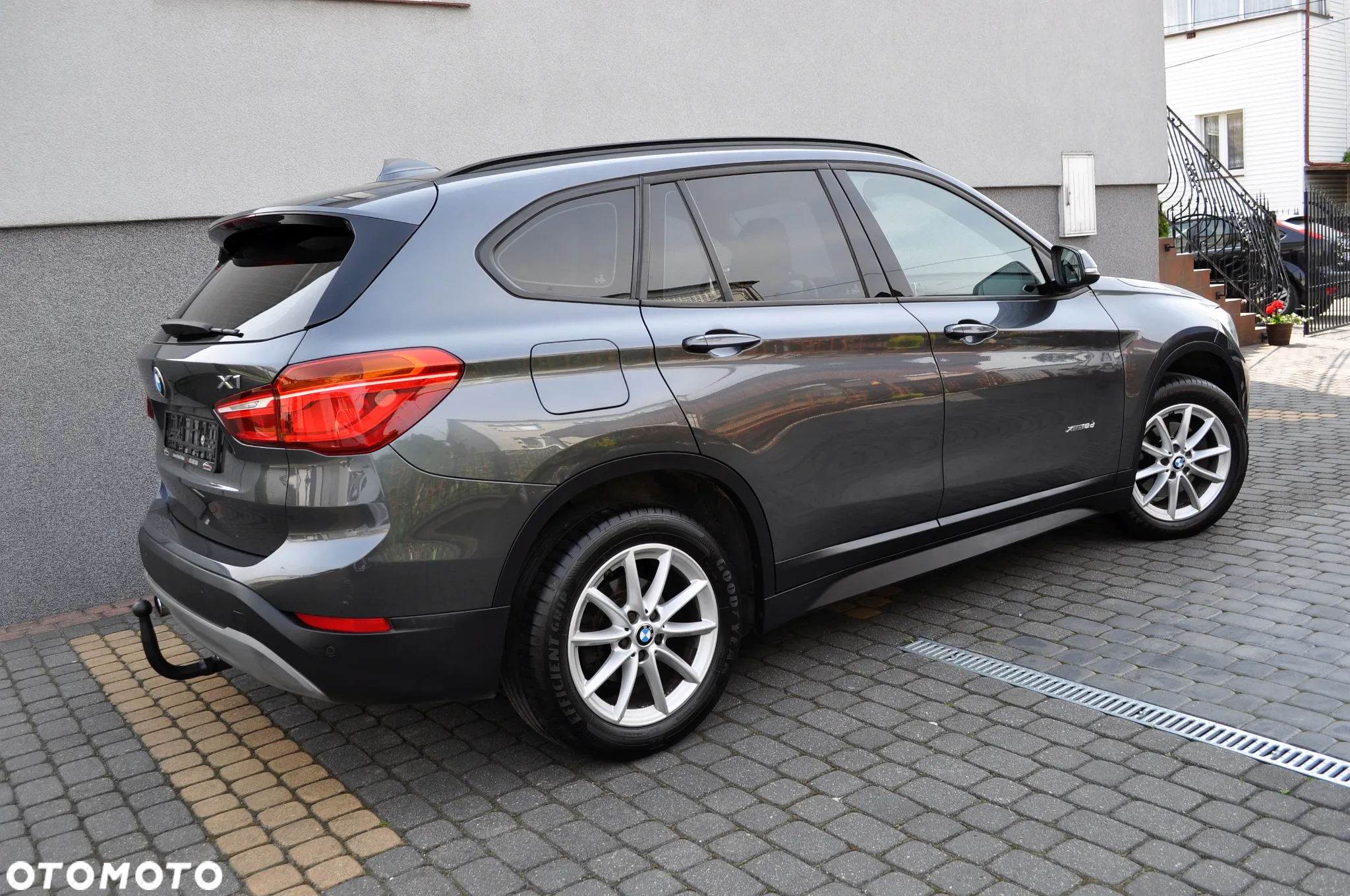 BMW X1 xDrive18d Business Edition - 9