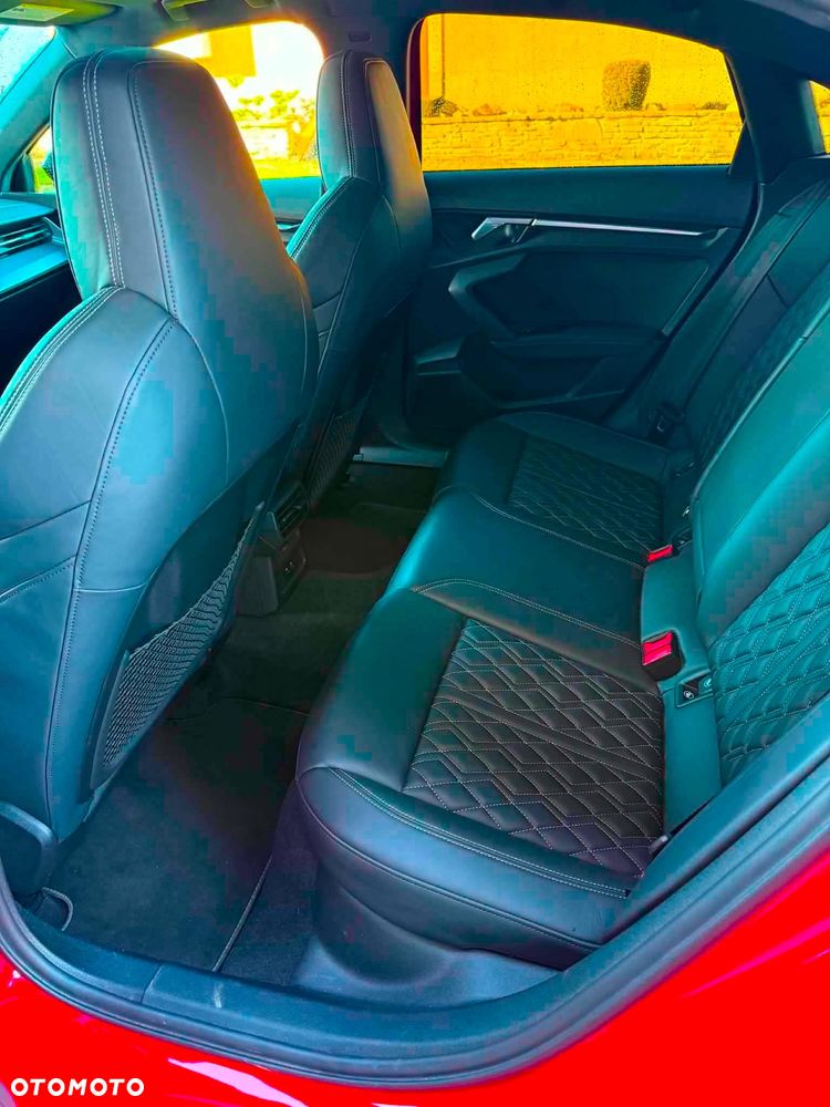 Audi S3 TFSI quattro S tronic - 16