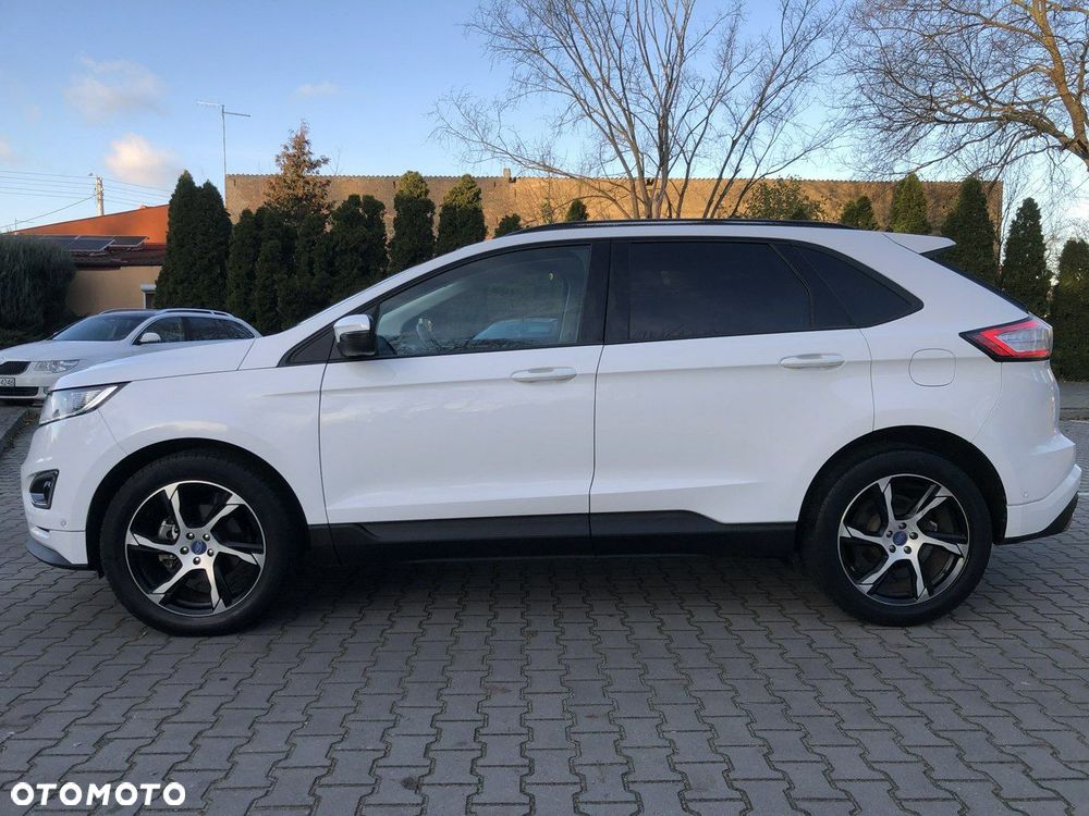 Ford Edge - 2