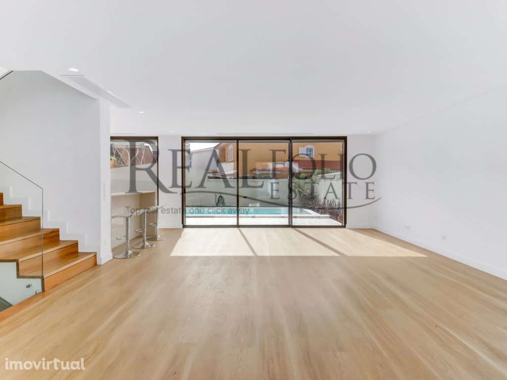 Moradia T4 com piscina e garagem na Aldeia de Juzo - Grande imagem: 4/45