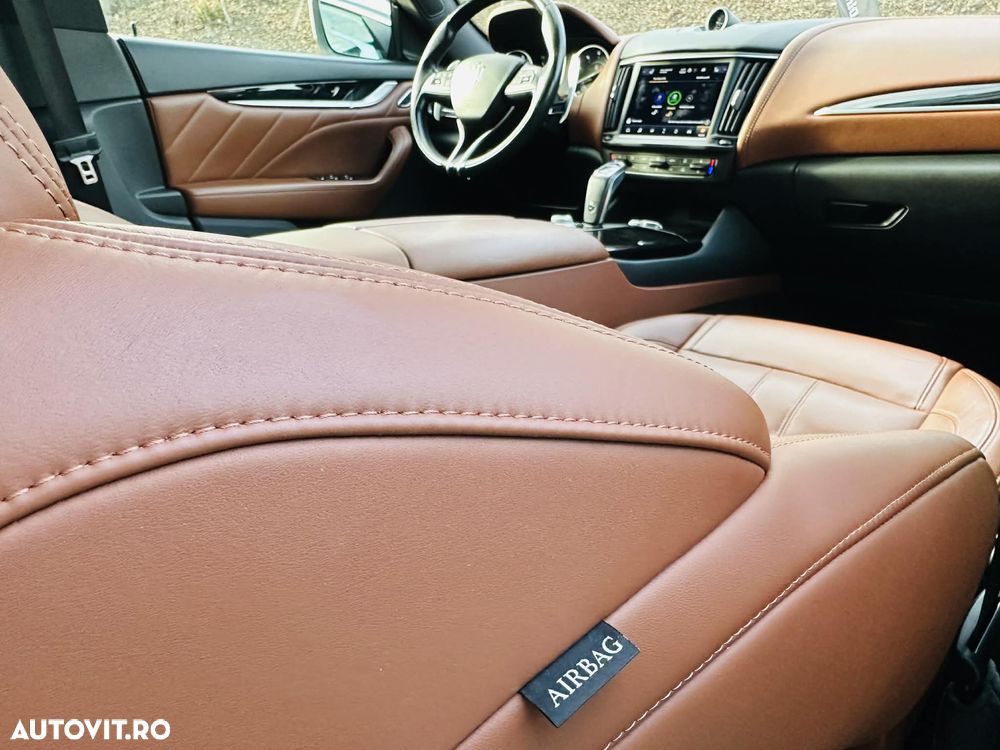 Maserati Levante S Q4 GranSport - 14