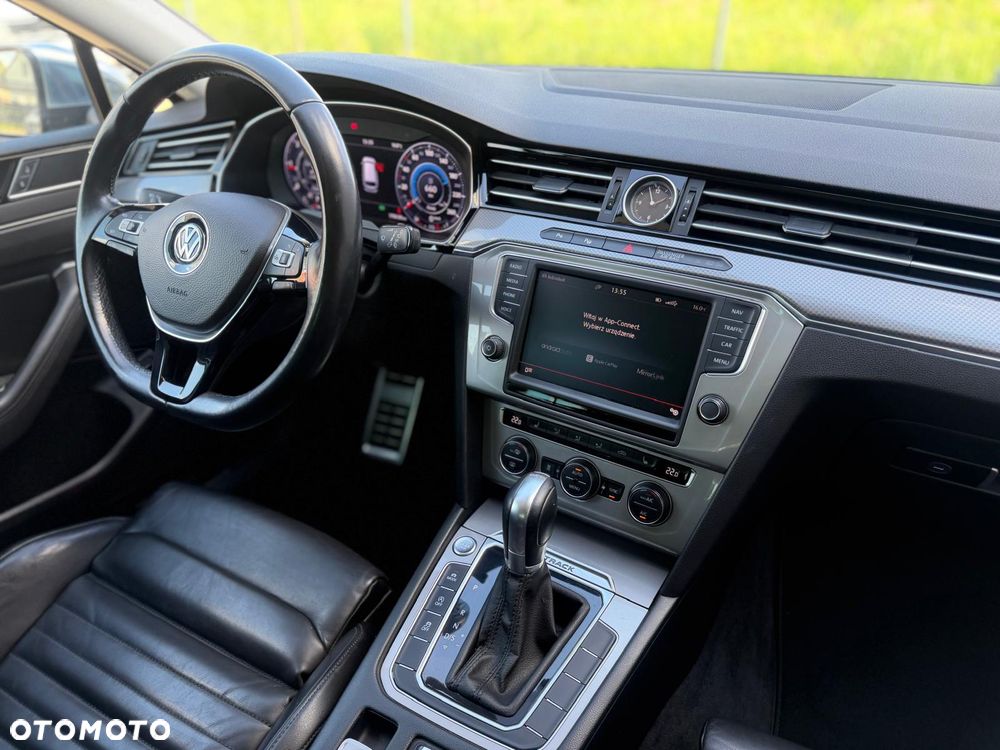 Volkswagen Passat Alltrack 2.0 TDI SCR 4Motion DSG - 22