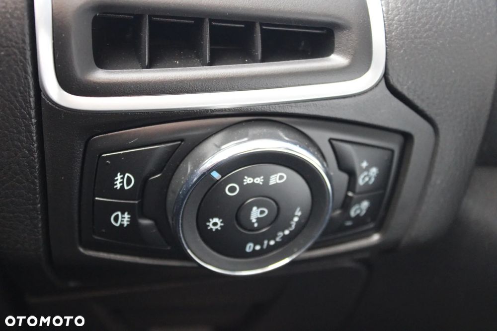 Ford Focus 1.0 EcoBoost STart-Stopp-System TITANIUM - 27