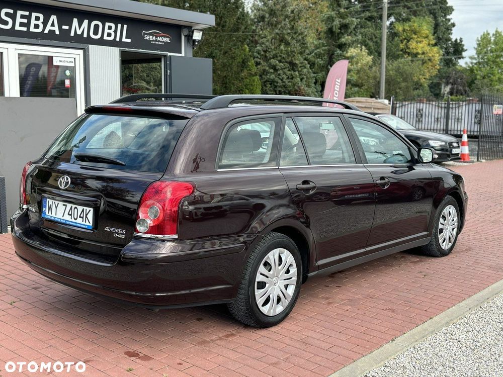 Toyota Avensis - 7
