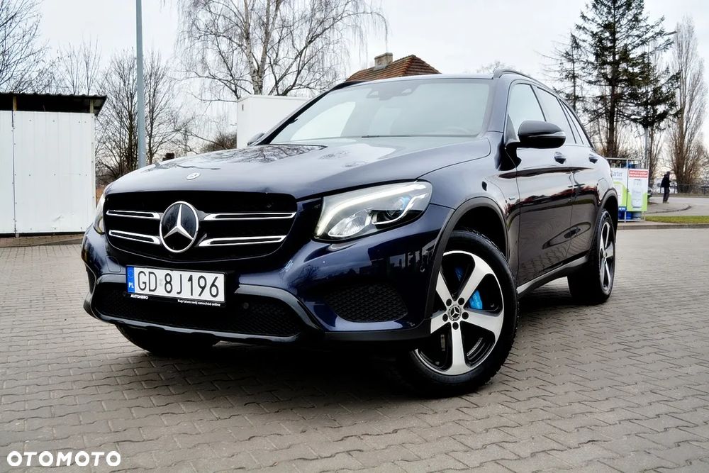 Mercedes-Benz GLC - 16