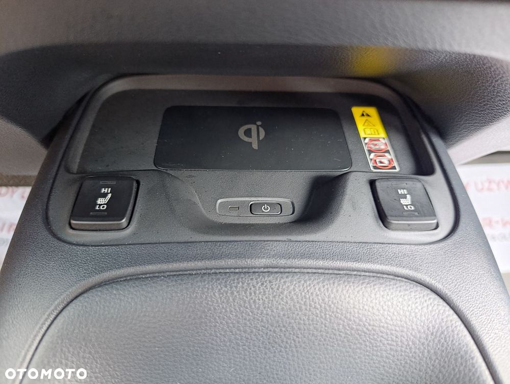 Toyota Corolla 1.8 Hybrid Comfort - 25