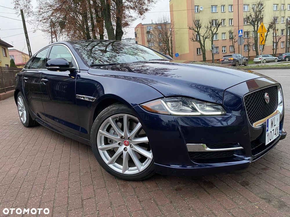 Jaguar XJ 3.0 T Premium Luxury - 4