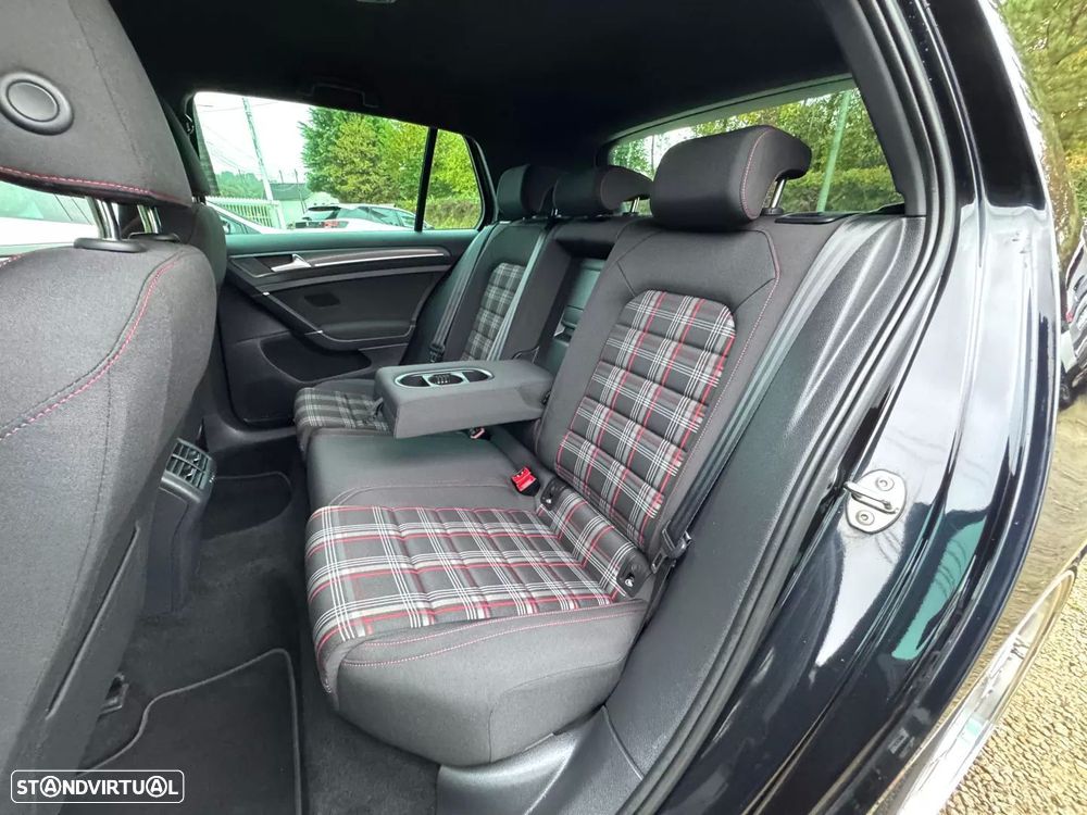 VW Golf 2.0 TSI GTI DSG Performance - 15