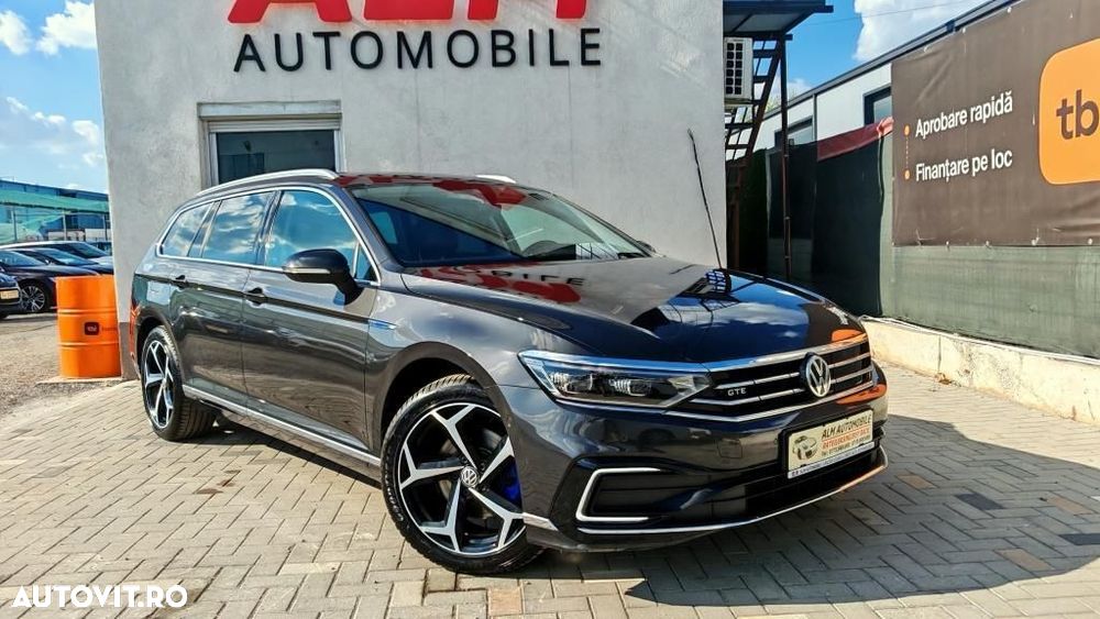 Volkswagen Passat - 2