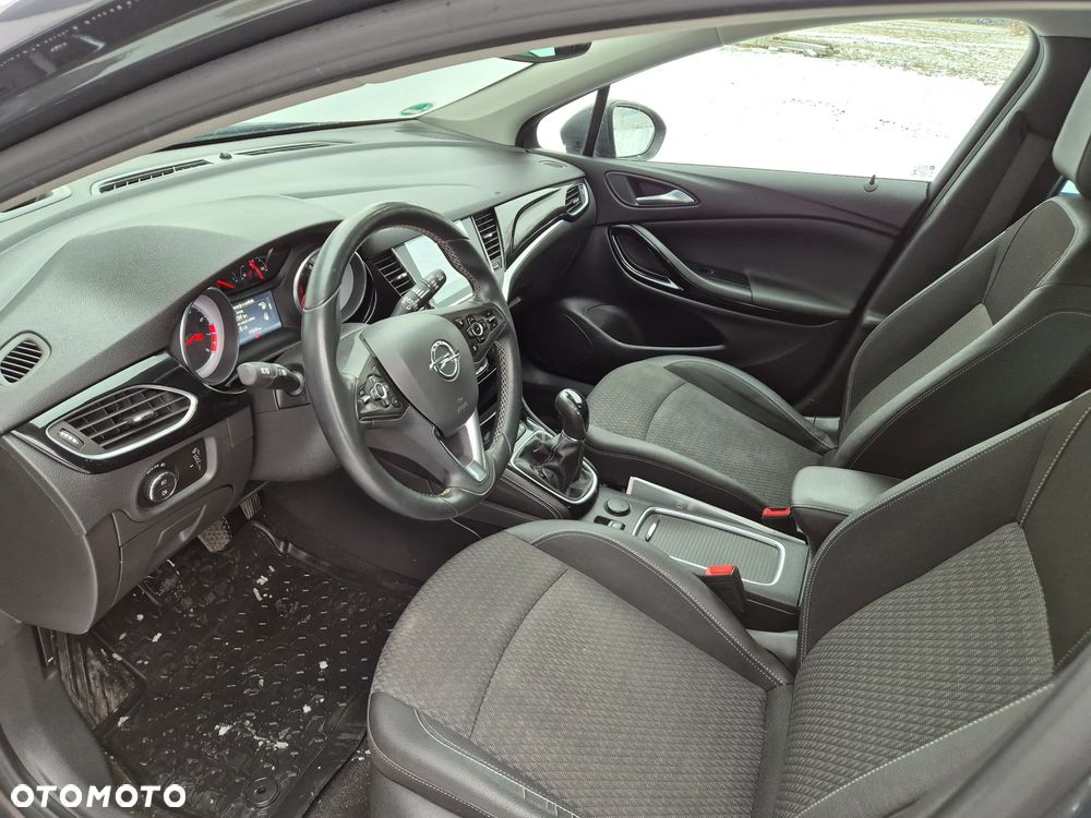 Opel Astra 1.4 Turbo Business - 14