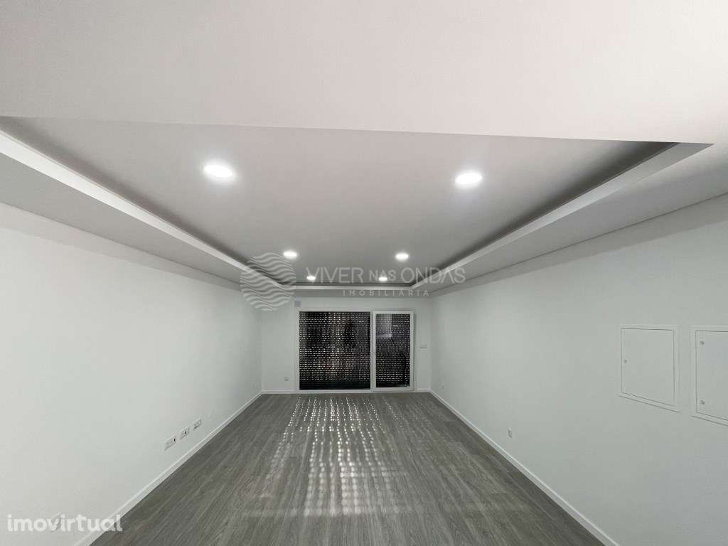 Moradia geminada duplex T3 | Fernão Ferro | Seixal - Grande imagem: 3/31