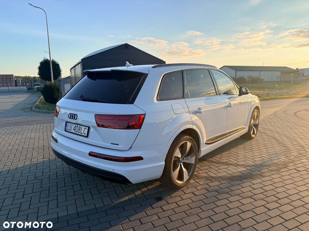 Audi Q7 3.0 TFSI Quattro Tiptr - 6