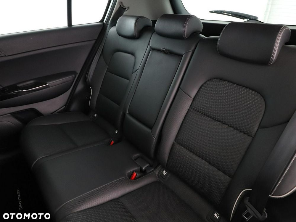 Kia Sportage 1.6 CRDI MHEV Black Edition 4WD DCT - 18