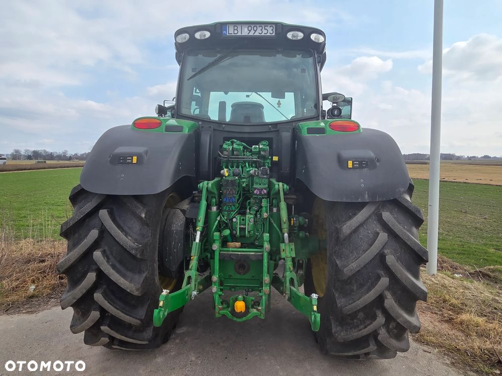 John Deere 6215R - 5