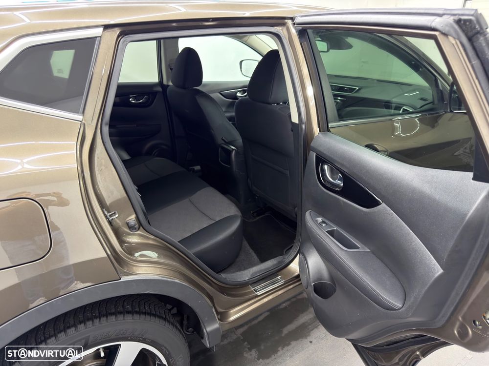 Nissan Qashqai 1.5 dCi TEKNA+ - 17