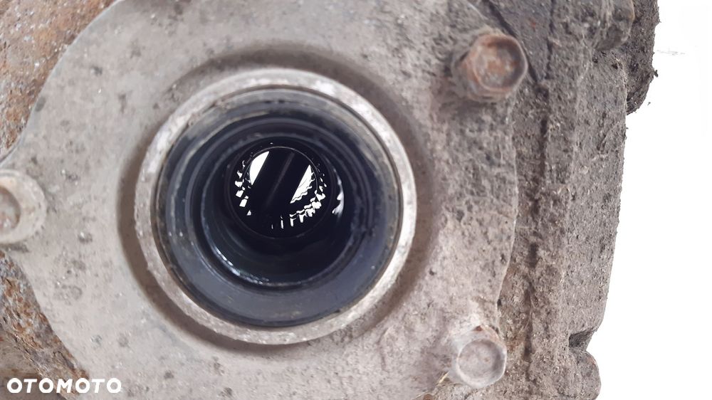 SUBARU XV I 2.0 D 11- DYFER MOST TYŁ - 4