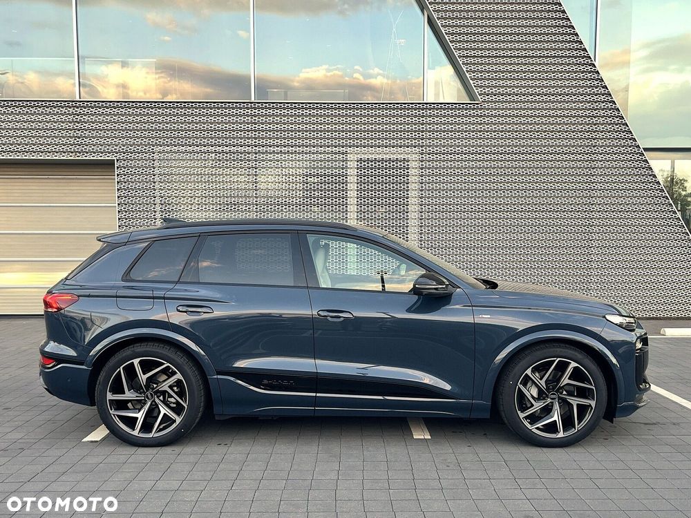 Audi Q6 e-tron - 14