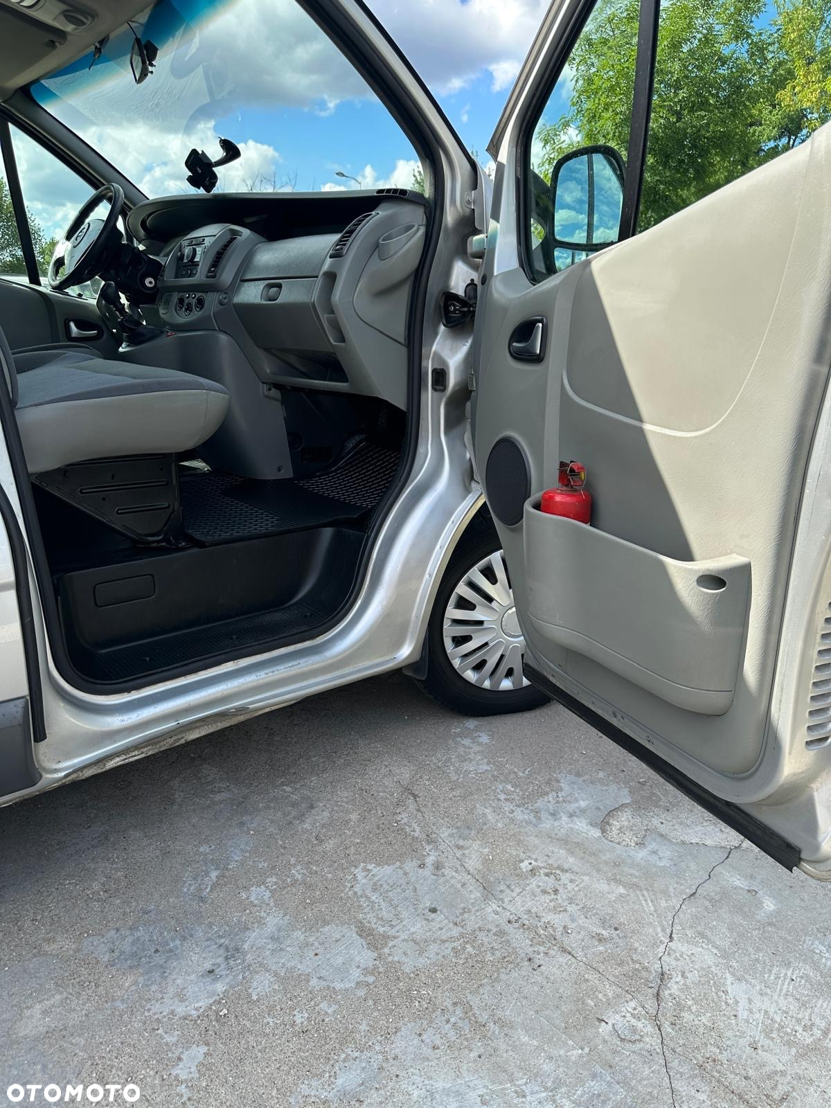 Opel Vivaro - 9