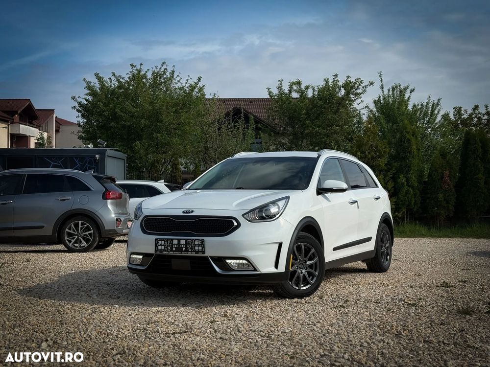 Kia Niro 1.6 GDI 2WD Aut. Vision - 1