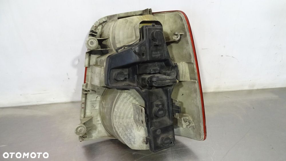LAMPA LEWA TYLNA VOLKSWAGEN TOURAN I 1.9 - 5