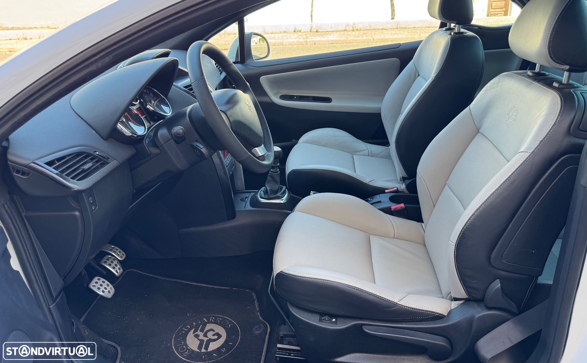 Peugeot 207 CC 1.6 HDi Roland Garros - 26