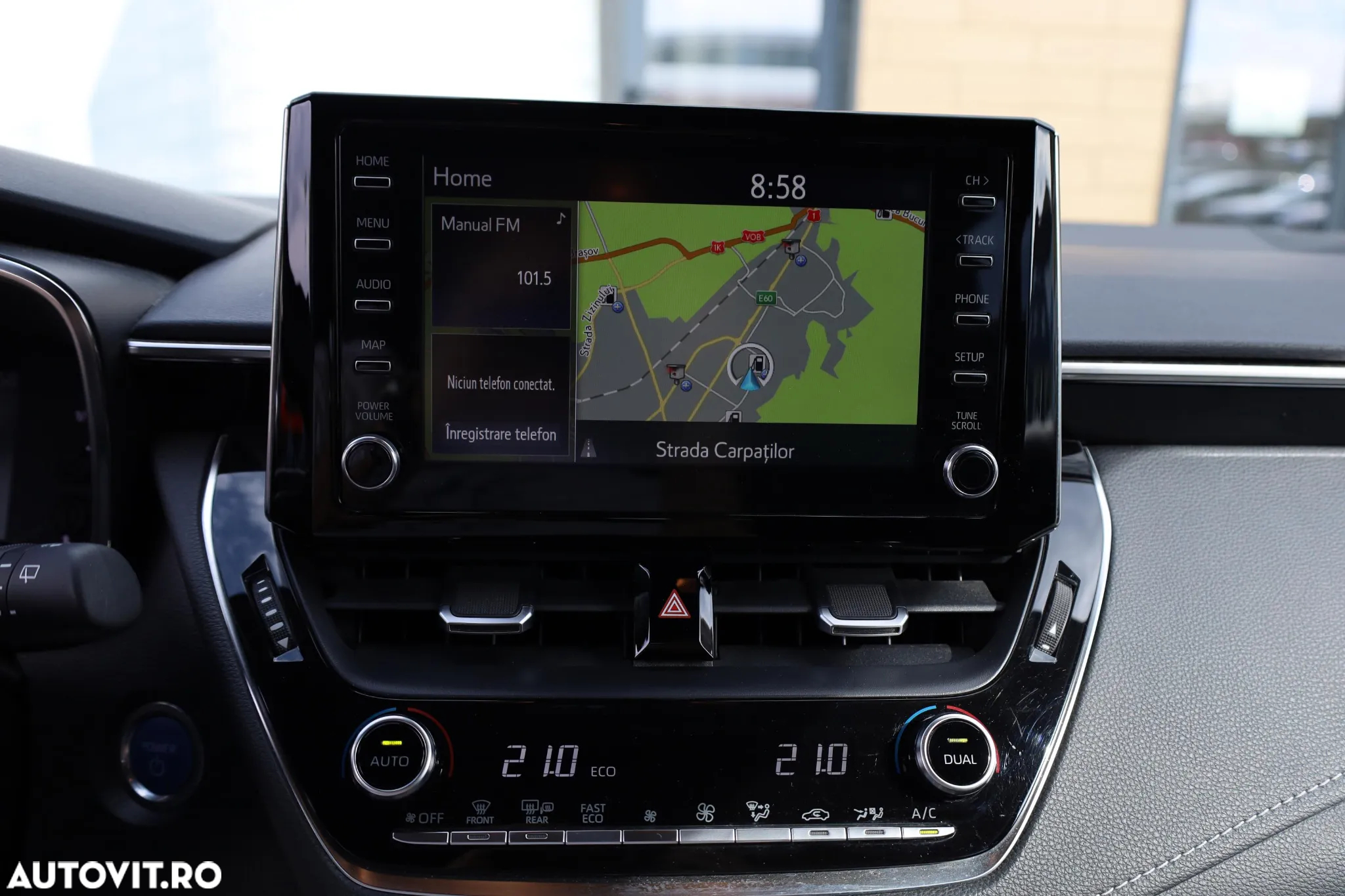 Toyota Corolla 1.8 Hybrid Comfort - 10