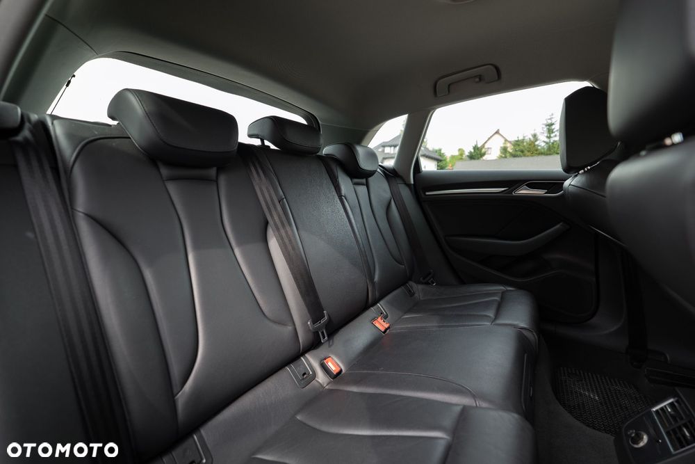 Audi A3 Sportback - 19