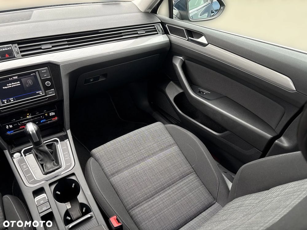 Volkswagen Passat Variant 2.0 TDI EVO Business DSG - 21