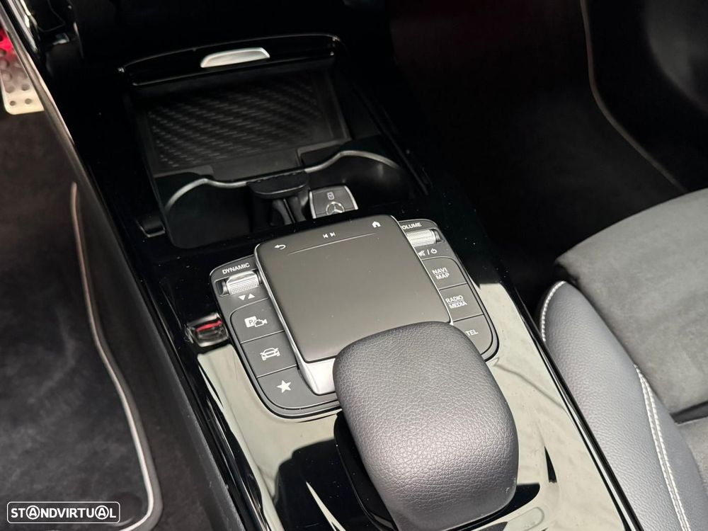 Mercedes-Benz CLA 250 e Shooting Brake AMG Line - 40