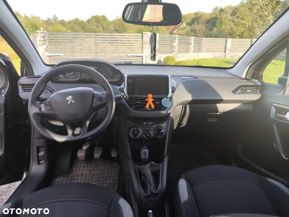 Peugeot 208 - 7